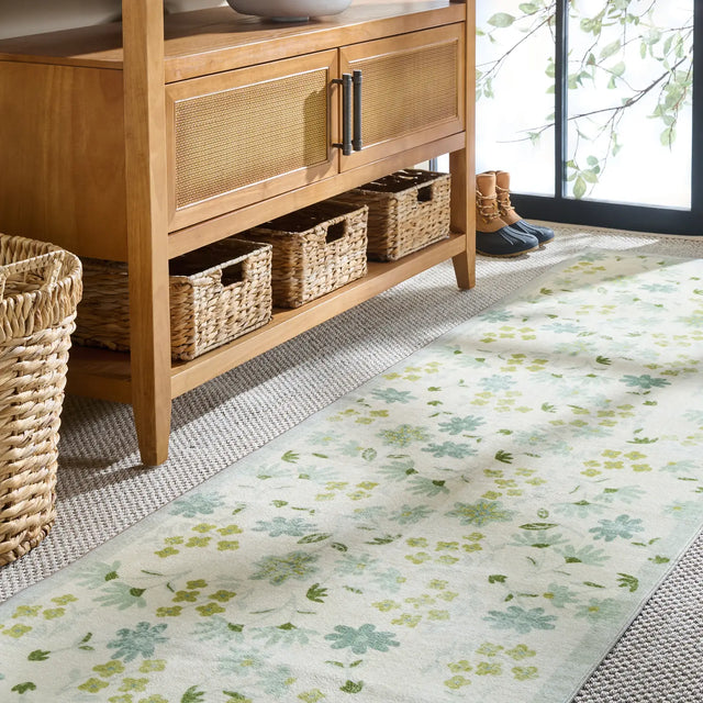 Safavieh Martha Stewart Washable 2'-6" x 8'-0" Rug in Beige / Light Green