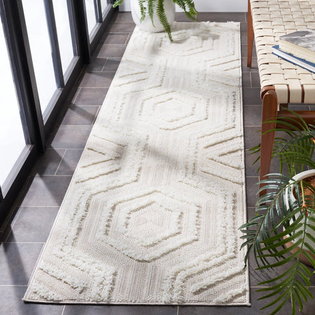 Safavieh Trends 2'-2" x 11'-0" Rug in Beige / Ivory