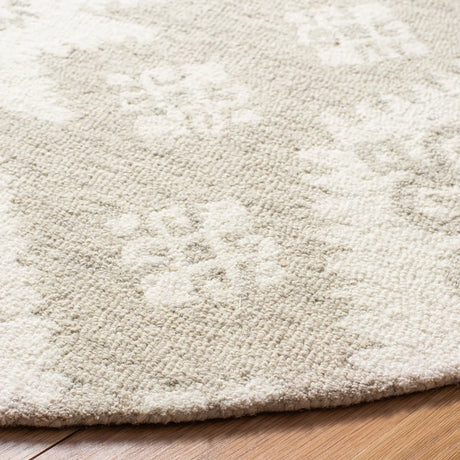 Safavieh Micro-Loop 5'-0" x 5'-0" Rug in Ivory / Beige
