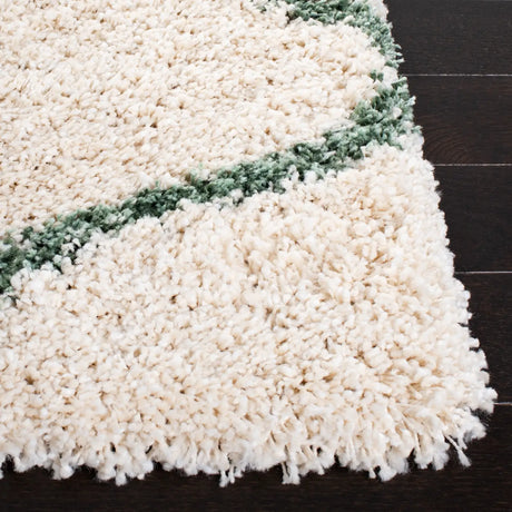 Safavieh Hudson Shag 4'-0" x 6'-0" Rug in Ivory / Green