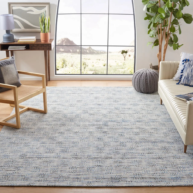 Safavieh Marbella 6'-0" x 9'-0" Rug in Navy / Beige