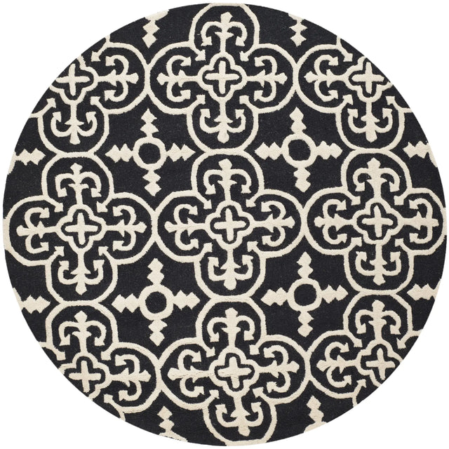 Safavieh Cambridge 6'-0" x 6'-0" Rug in Black / Ivory