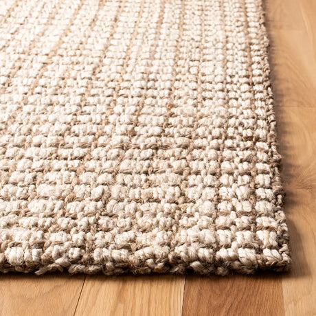 Safavieh Natural Fiber 4'-0" x 6'-0" Rug in Ivory / Natural