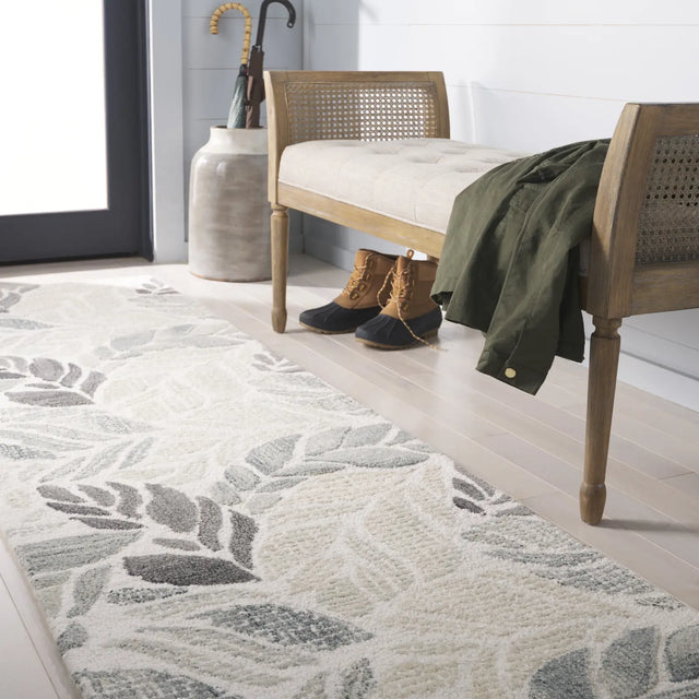 Safavieh Martha Stewart 300 2'-3" x 8'-0" Rug in Ivory / Grey