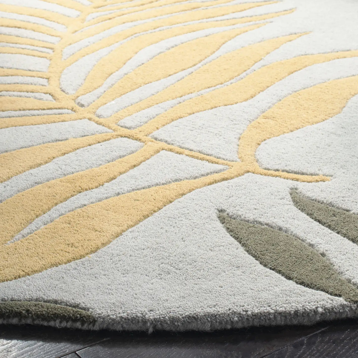 Safavieh Soho 6'-0" x 6'-0" Rug in Light Blue / Multi