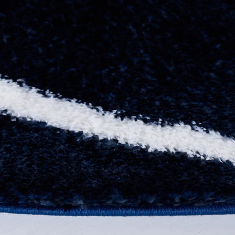 Safavieh Tahoe Shag 6'-7" x 6'-7" Rug in Navy / White