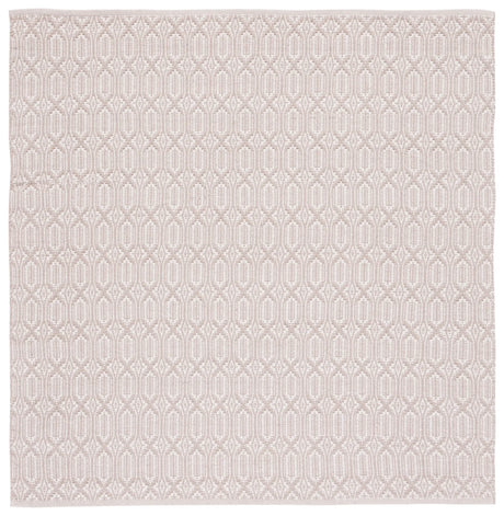 Safavieh Montauk 6'-0" x 6'-0" Rug in Ivory / Grey