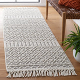 Safavieh Marbella 2'-3" x 8'-0" Rug in Ivory / Black