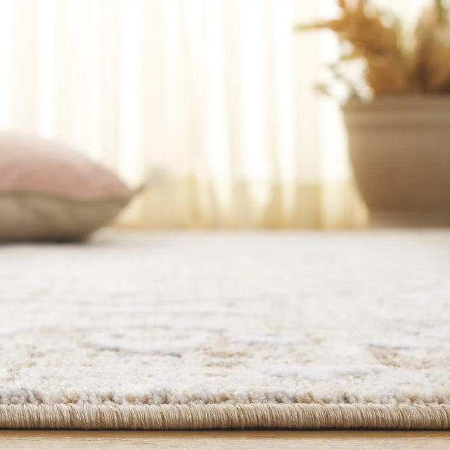 Safavieh Finley 4'-0" x 6'-0" Rug in Brown / Grey