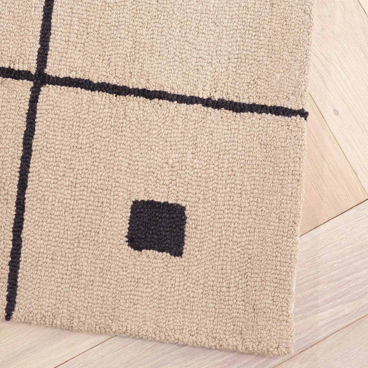 Safavieh Martha Stewart 300 8'-0" x 10'-0" Rug in Beige / Black