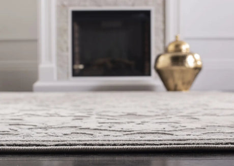 Safavieh Reflection 4'-0" x 6'-0" Rug in Dark Grey / Cream