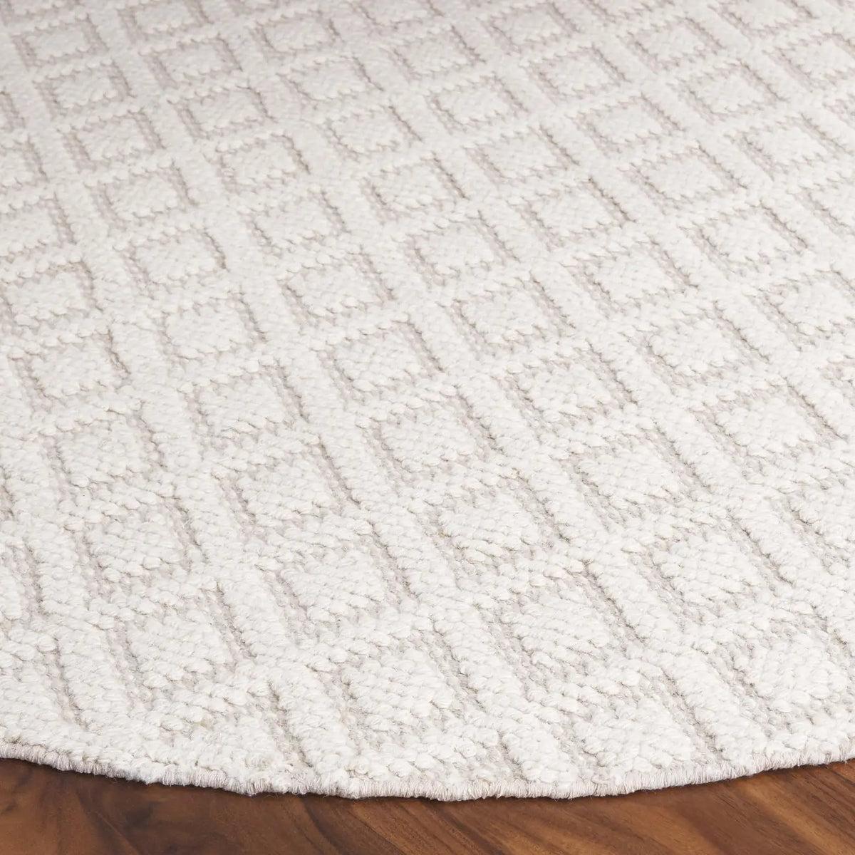 Safavieh Martha Stewart 6'-0" x 6'-0" Rug in Ivory