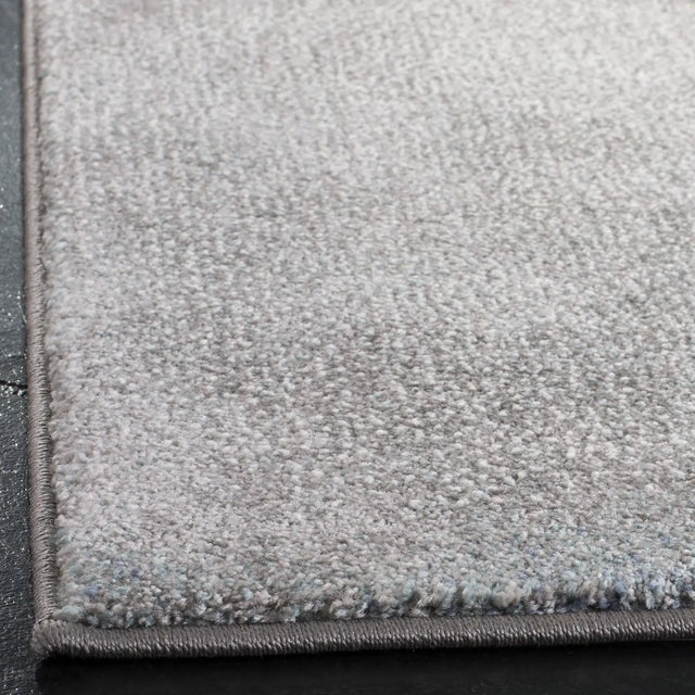 Safavieh Galaxy 4'-0" x 6'-0" Rug in Blue / Grey