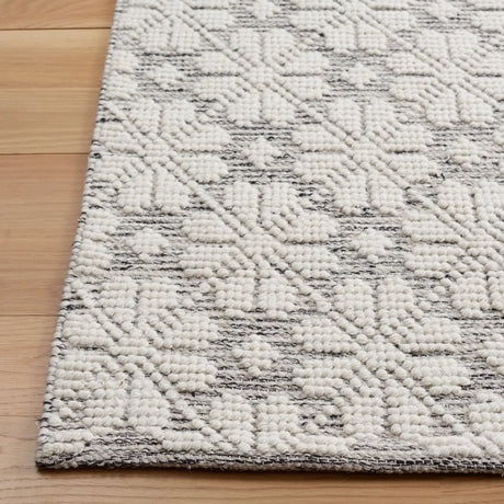 Safavieh Martha Stewart 4'-0" x 6'-0" Rug in Ivory / Grey