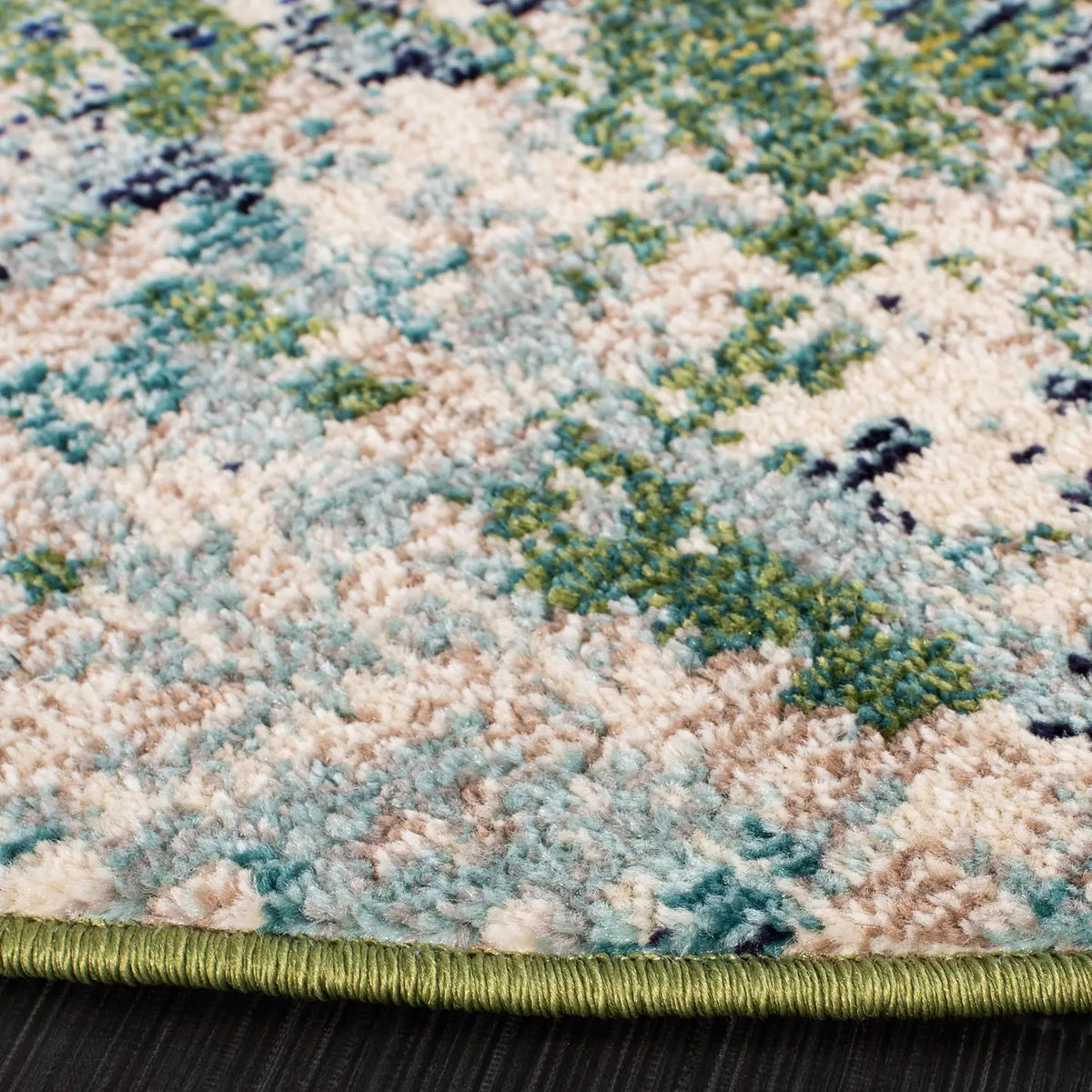 Safavieh Madison 5'-0" x 5'-0" Rug in Green / Turquoise