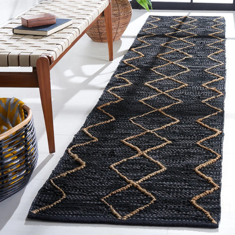 Safavieh Vintage Leather 2'-3" x 11'-0" Rug in Black / Natural