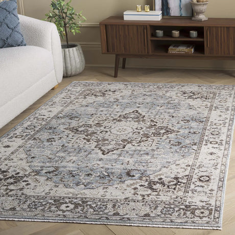 Safavieh Antique Patina 4'-0" x 5'-7" Rug in Grey / Blue
