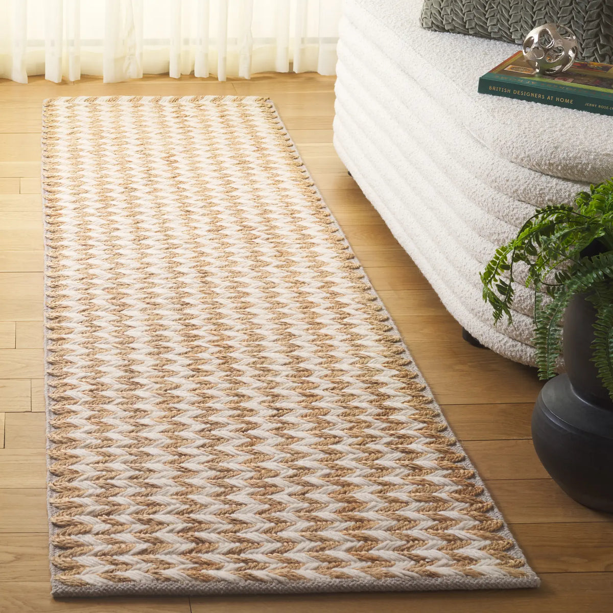 Safavieh Natural Fiber 2'-3" x 8'-0" Rug in Natural / Ivory