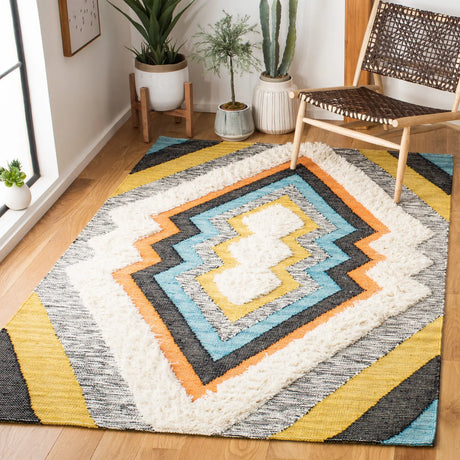Safavieh Kenya 4'-0" x 6'-0" Rug in Black / Ivory