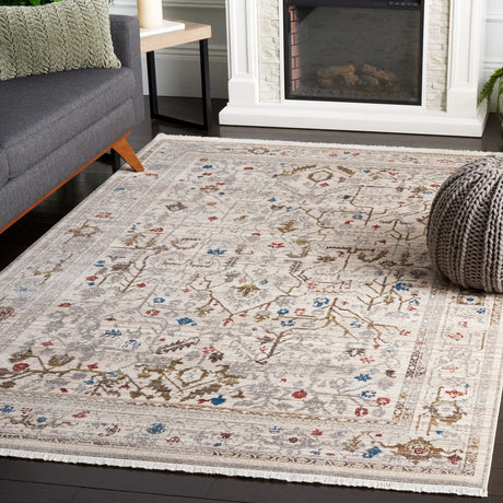 Safavieh Vintage Persian 4'-0" x 6'-0" Rug in Ivory / Sage