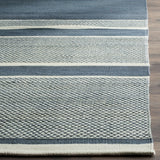 Safavieh Kilim 5'-0" x 8'-0" Rug in Blue / Ivory