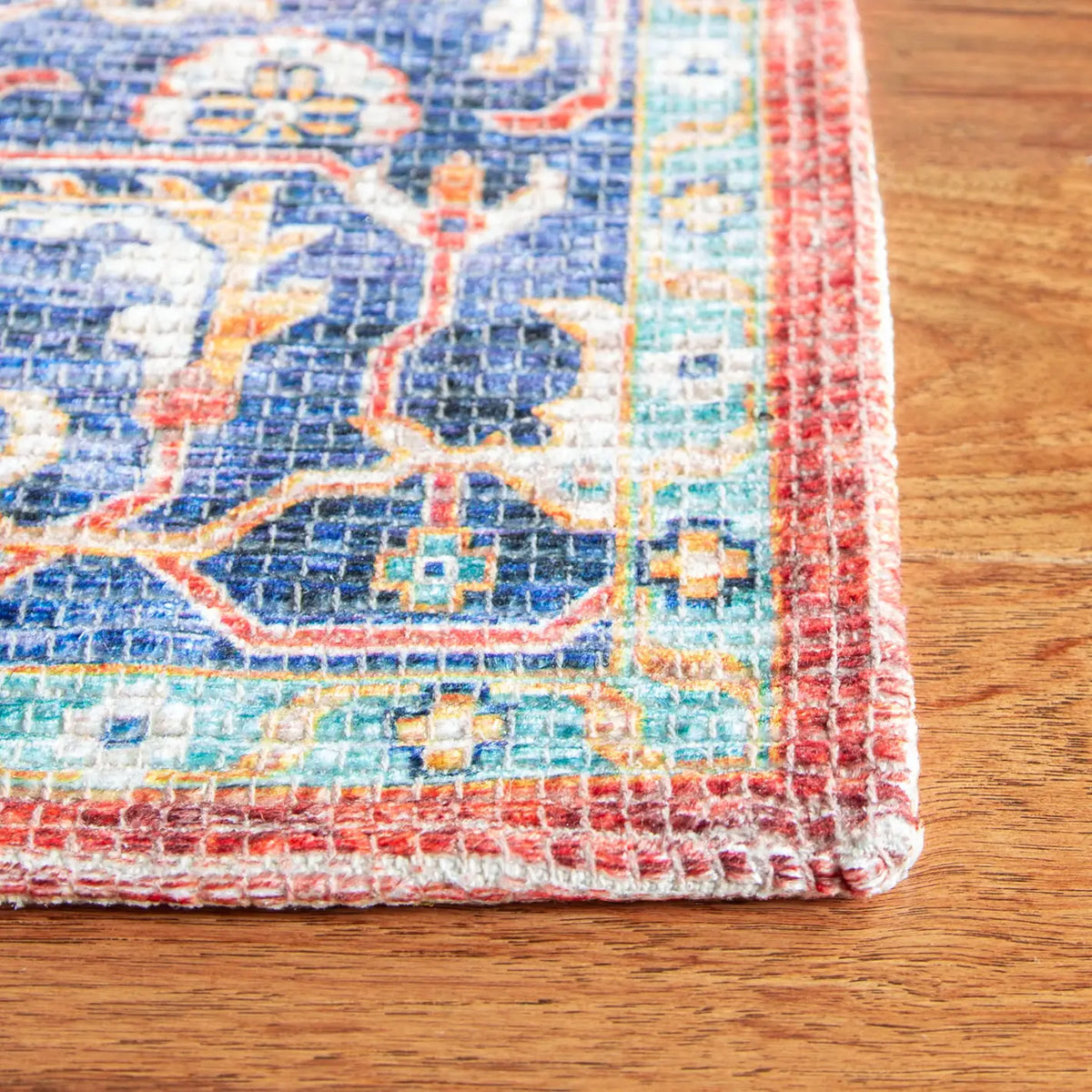 Safavieh Saffron 4'-0" x 6'-0" Rug in Rust / Navy