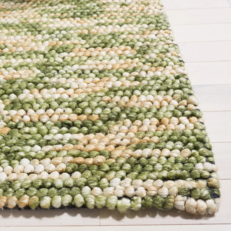 Safavieh Natura 6'-0" x 9'-0" Rug in Yellow / Green