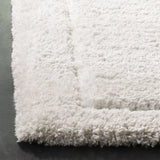 Safavieh Glamour Shag 4'-0" x 6'-0" Rug in Ivory