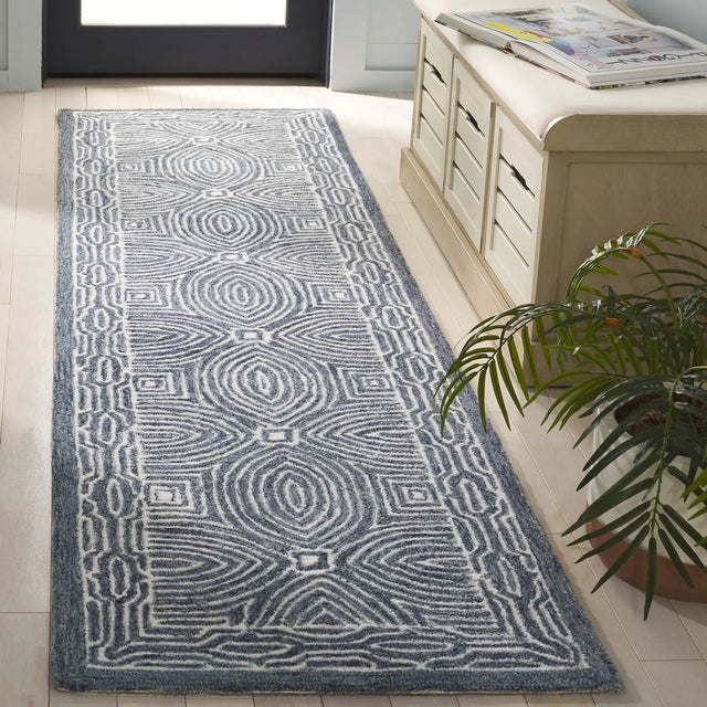 Safavieh Micro-Loop 2'-3" x 8'-0" Rug in Navy / Ivory