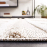 Safavieh Trends 4'-0" x 6'-0" Rug in Beige / Ivory