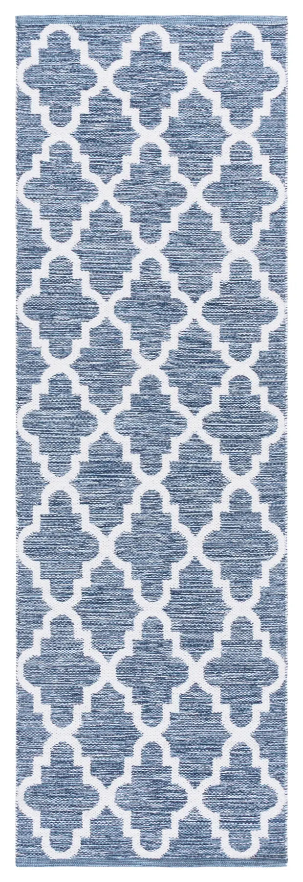 Safavieh Montauk 2'-3" x 7'-0" Rug in Navy / Ivory