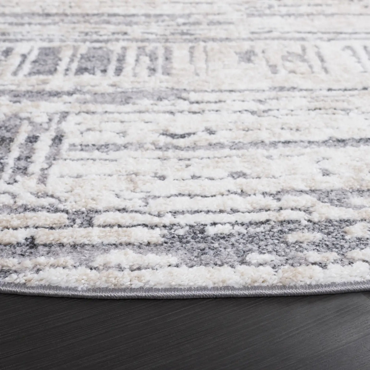 Safavieh Opal 6'-7" x 6'-7" Rug in Ivory / Dark Grey