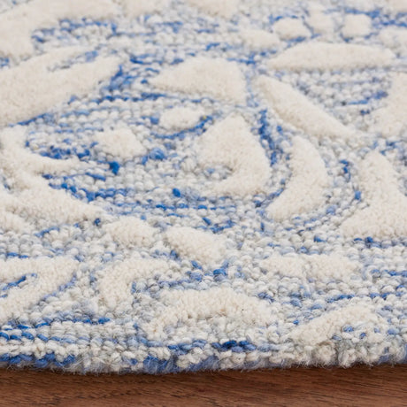 Safavieh Metro 6'-0" x 6'-0" Rug in Blue / Ivory