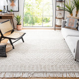 Safavieh Casablanca 10'-0" x 14'-0" Rug in Ivory