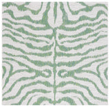 Safavieh Courtyard 6'-7" x 6'-7" Rug in Ivory / Green