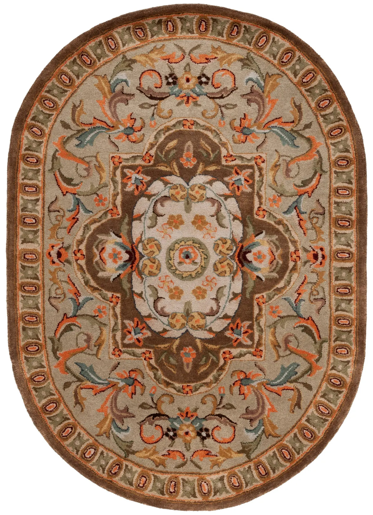 Safavieh Classic 4'-6" x 6'-6" Rug in Beige / Olive