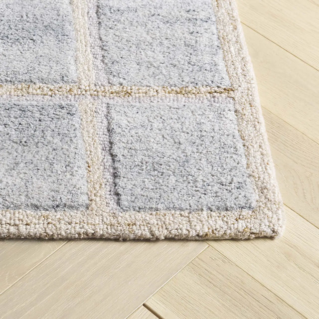 Safavieh Renewal 4'-0" x 6'-0" Rug in Beige / Grey