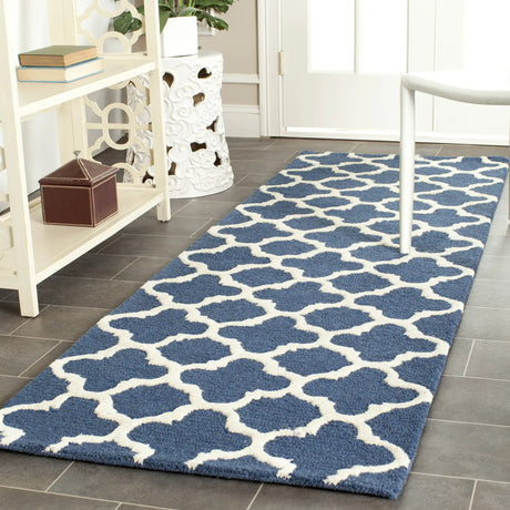 Safavieh Cambridge 2'-6" x 12'-0" Rug in Navy / Ivory