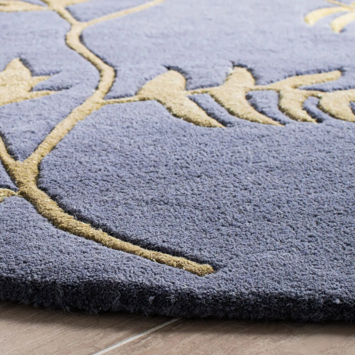 Safavieh Soho 6'-0" x 6'-0" Rug in Dark Grey
