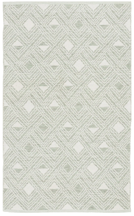 Safavieh Montauk 3'-0" x 5'-0" Rug in Light Green / Ivory