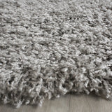 Safavieh Sgl-Laguna Shag 6'-7" x 6'-7" Rug in Silver