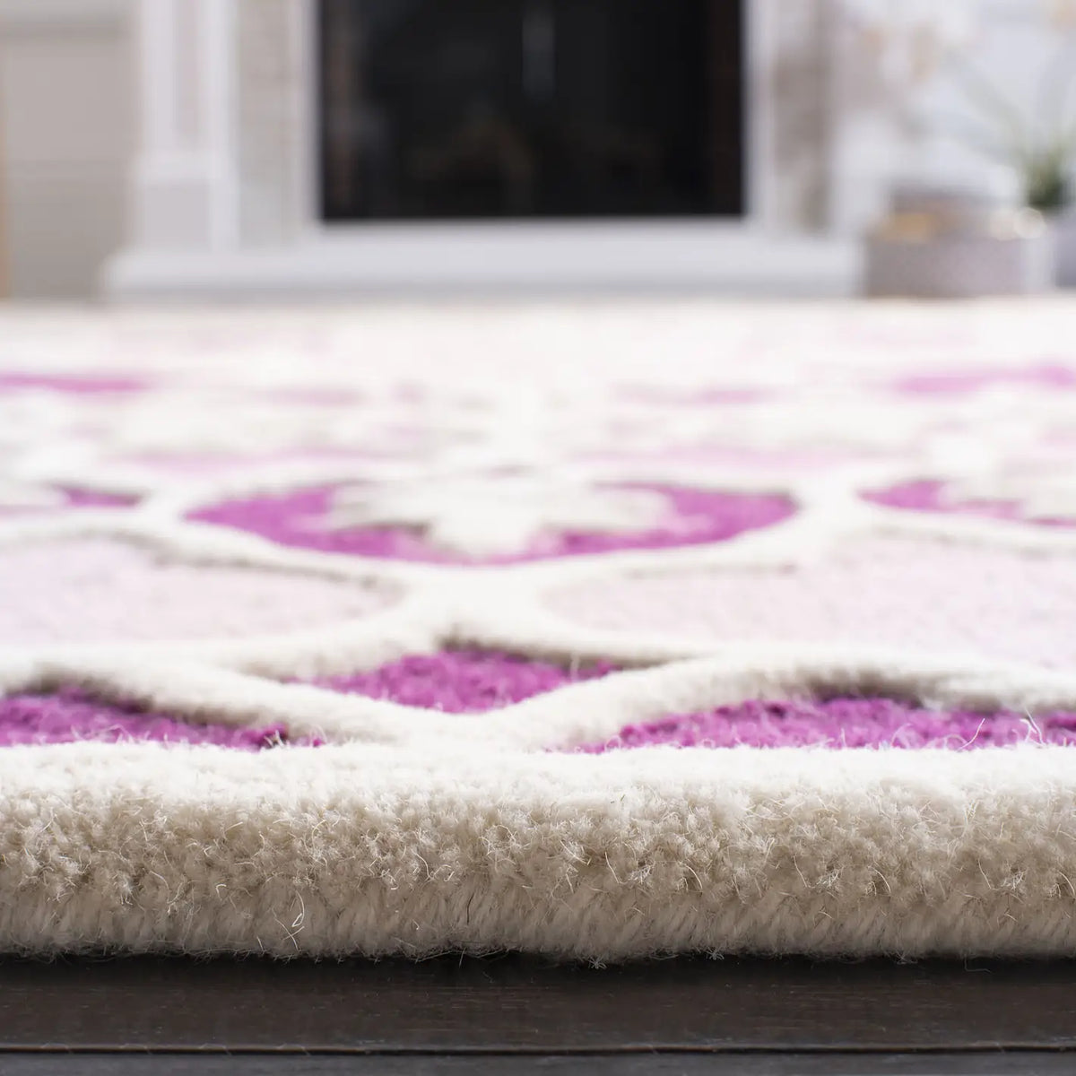 Safavieh Bellagio 5'-0" x 8'-0" Rug in Pink / Ivory