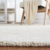 Safavieh Metro 4'-0" x 6'-0" Rug in Gold / Ivory