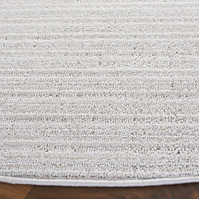 Safavieh Hunter 100 6'-7" x 6'-7" Rug in Ivory / Beige