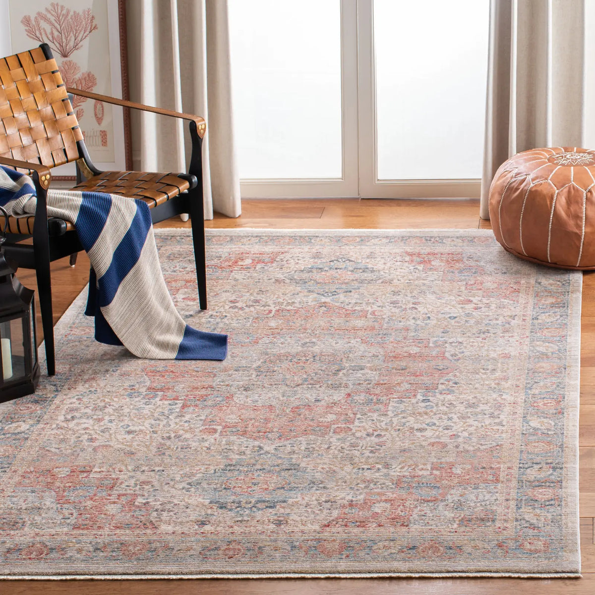 Safavieh Kenitra 600 5'-0" x 8'-0" Rug in Ivory / Pink