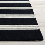 Safavieh Metro 6'-0" x 9'-0" Rug in Black / Ivory
