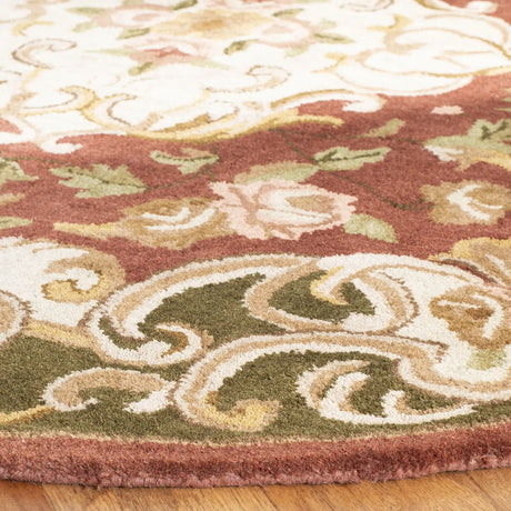 Safavieh Classic 6'-0" x 6'-0" Rug in Rust / Green