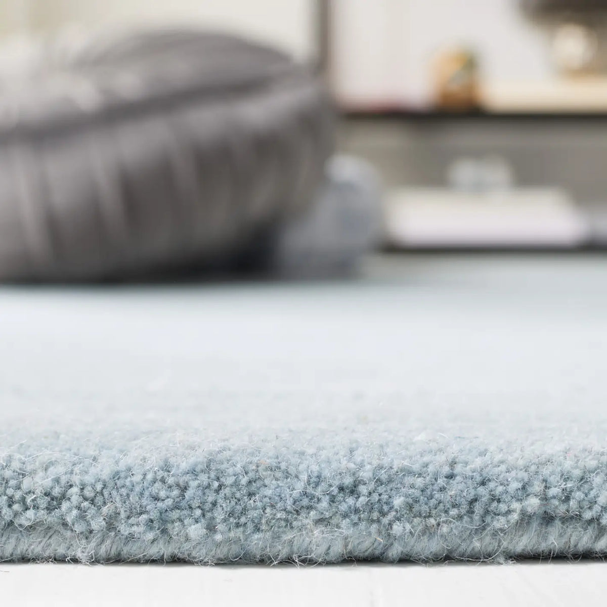 Safavieh Fifth Avenue 4'-0" x 6'-0" Rug in Blue