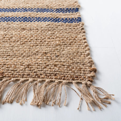 Safavieh Natural Fiber 4'-0" x 6'-0" Rug in Navy / Natural