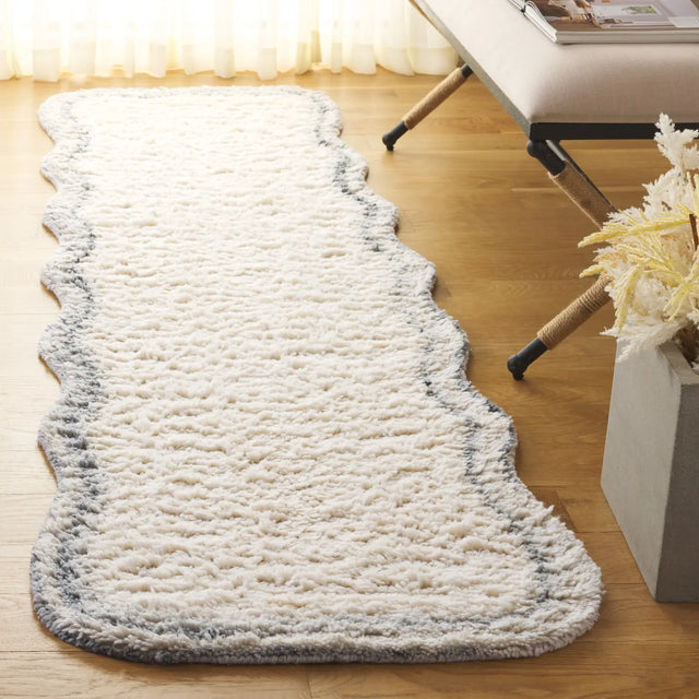 Safavieh Vermont 2'-3" x 8'-0" Rug in Ivory / Grey